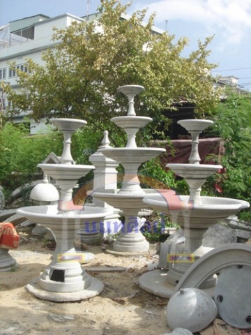 น้ำล้นปูนปั้น